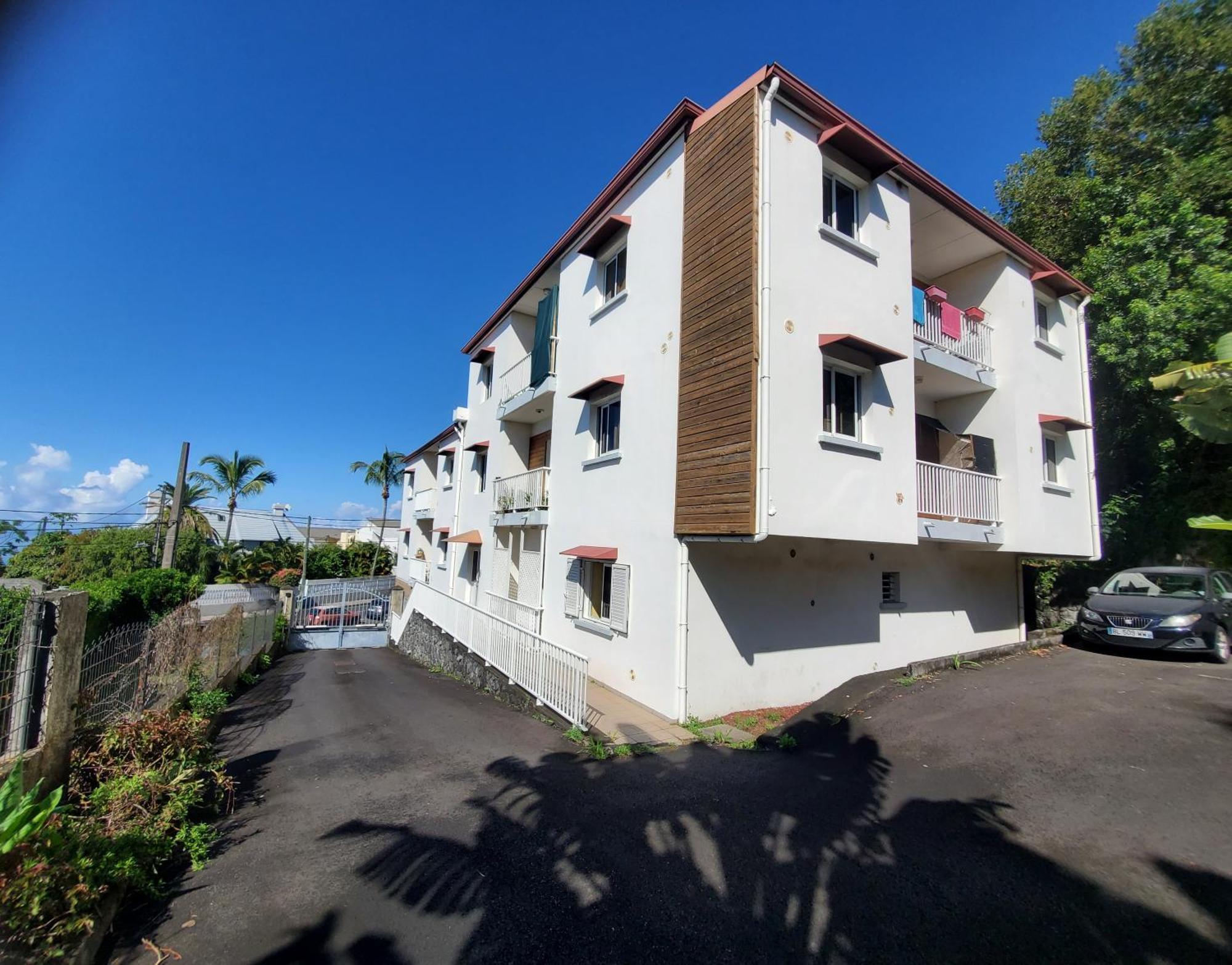 T2 Au Rez De Chaussee, Parking Prive Et Wifi Haut Debit Le Tampon Extérieur photo